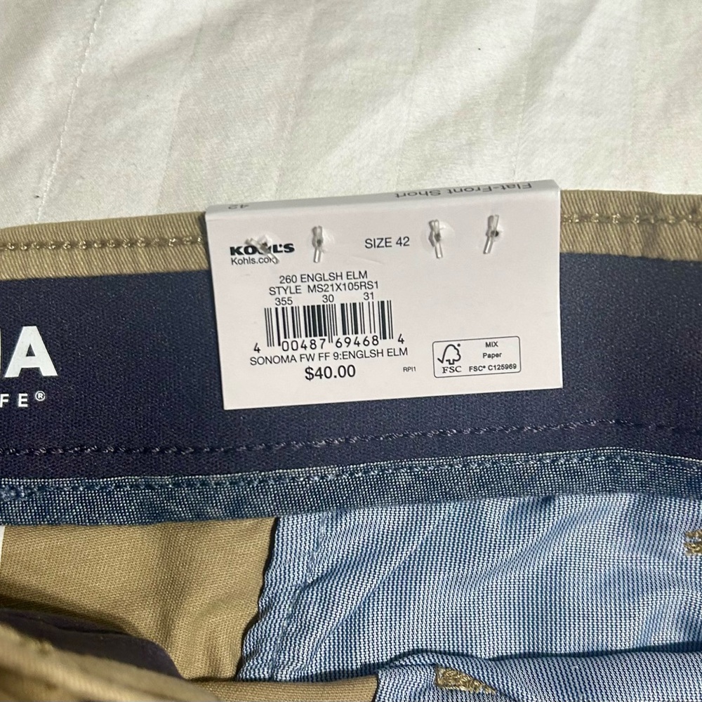 NEW 2 - Men's Sonoma Goods For Life 9” Inseam Flexwear Flat Front Shorts Size 42 - Picture 3 of 6